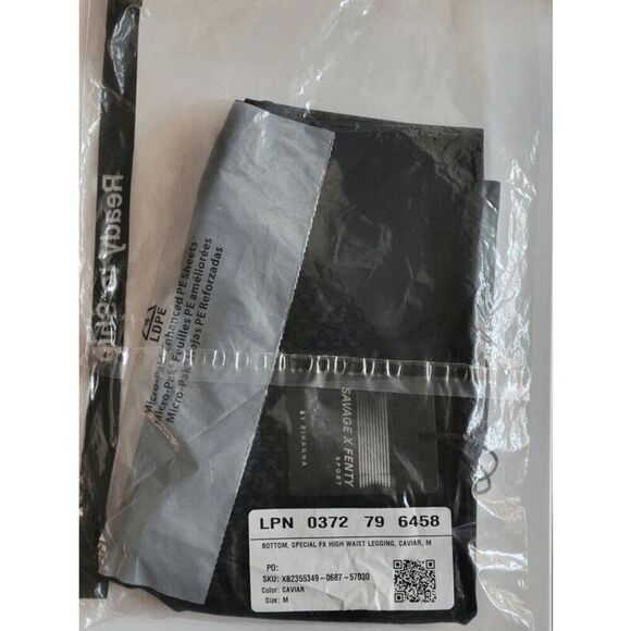 SAVAGE X FENTY Special FX High-Waist Legging Black Caviar SIZE M NEW WITH TAGS - Picture 11 of 13